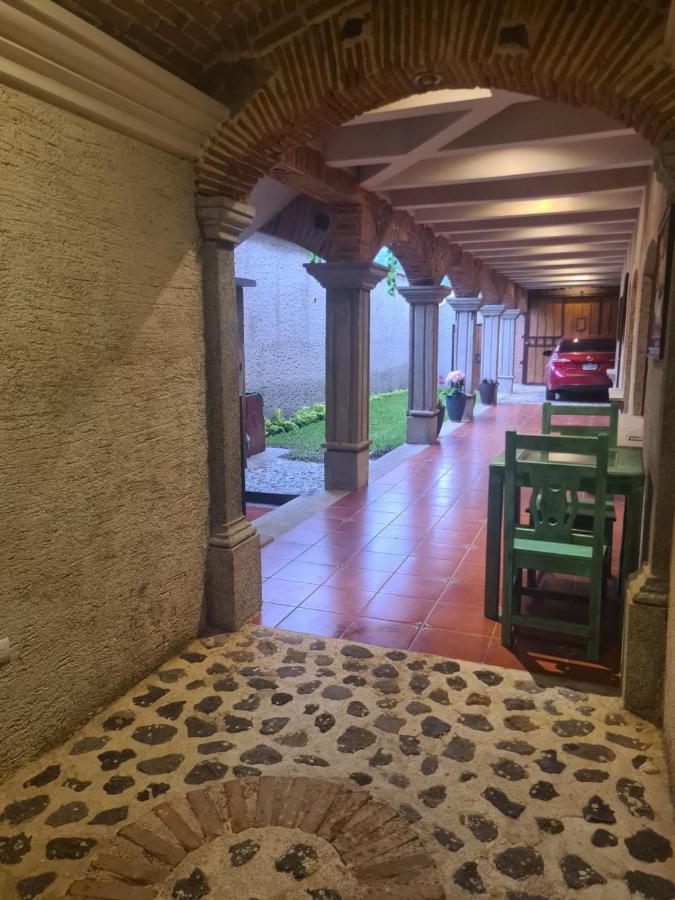 Hotel Casa Miranda à Antigua Extérieur photo